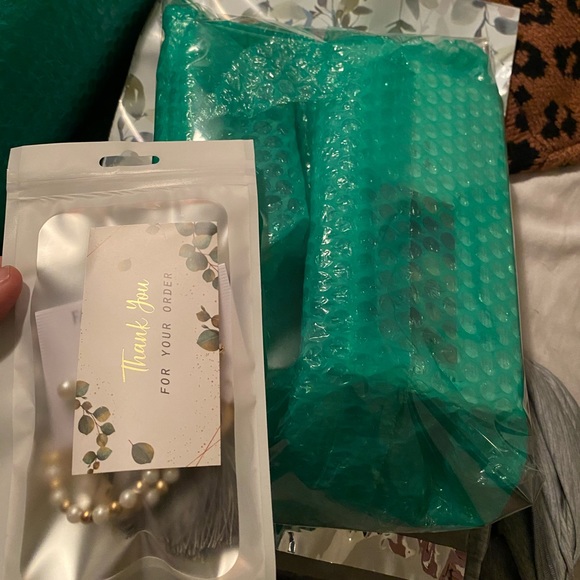 💕HELLO GORGEOUS💕 - Picture 6 of 6